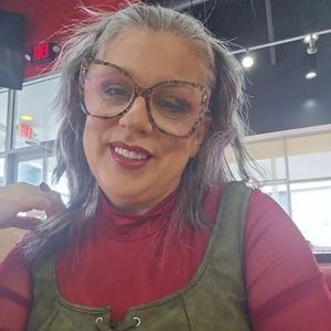 Meet your Posher, Trish